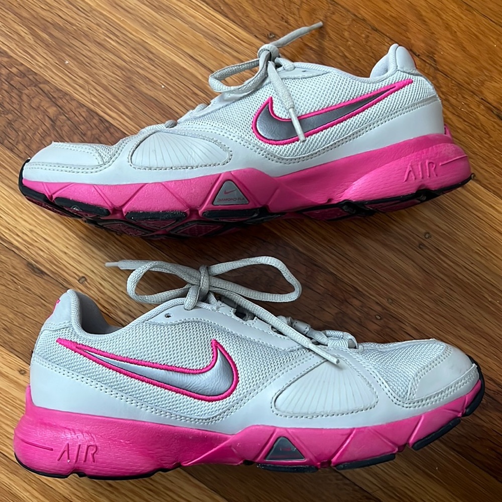 Nike Air Vivus Training Shoes